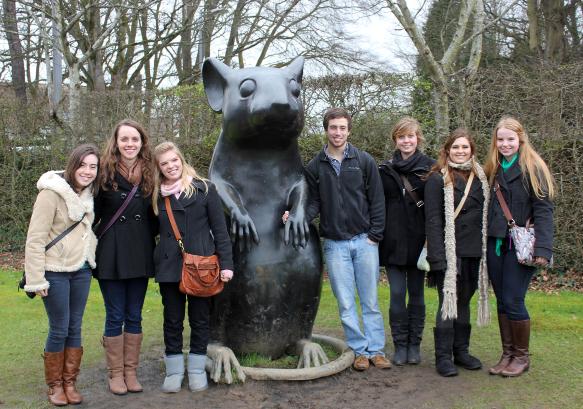 Picture of former Principia students in Alloway