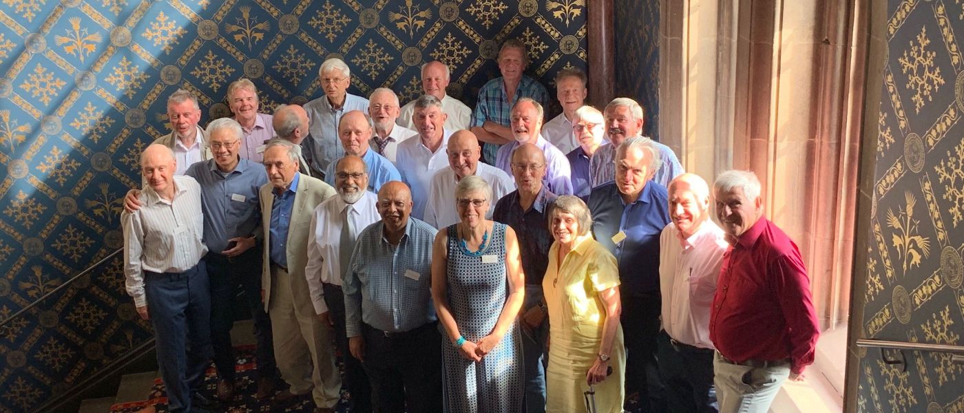 Group photo of the reunion of the class of 1974 class of Electrical Engineering 
