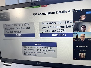 Presentation screen with UofG panel