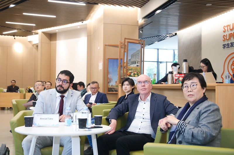 Ahmad Taha, Dr David Young (Executive Dean Glasgow College UESTC, Chengdu), and Professor DI Aiying at the JEP IAB 2023 fall committee meeting in Chengdu