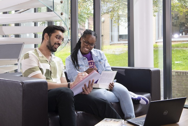 Two students studying at the University of Glasgow