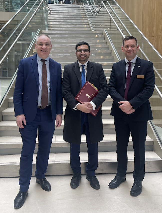 (l-r)Richard Lochhead MSP (Scottish Minister for Small Business, Innovation, Tourism and Trade), Saqib Bhatti MP (UK Minister for Tech and the Digital Economy) with Professor Chris Pearce.
