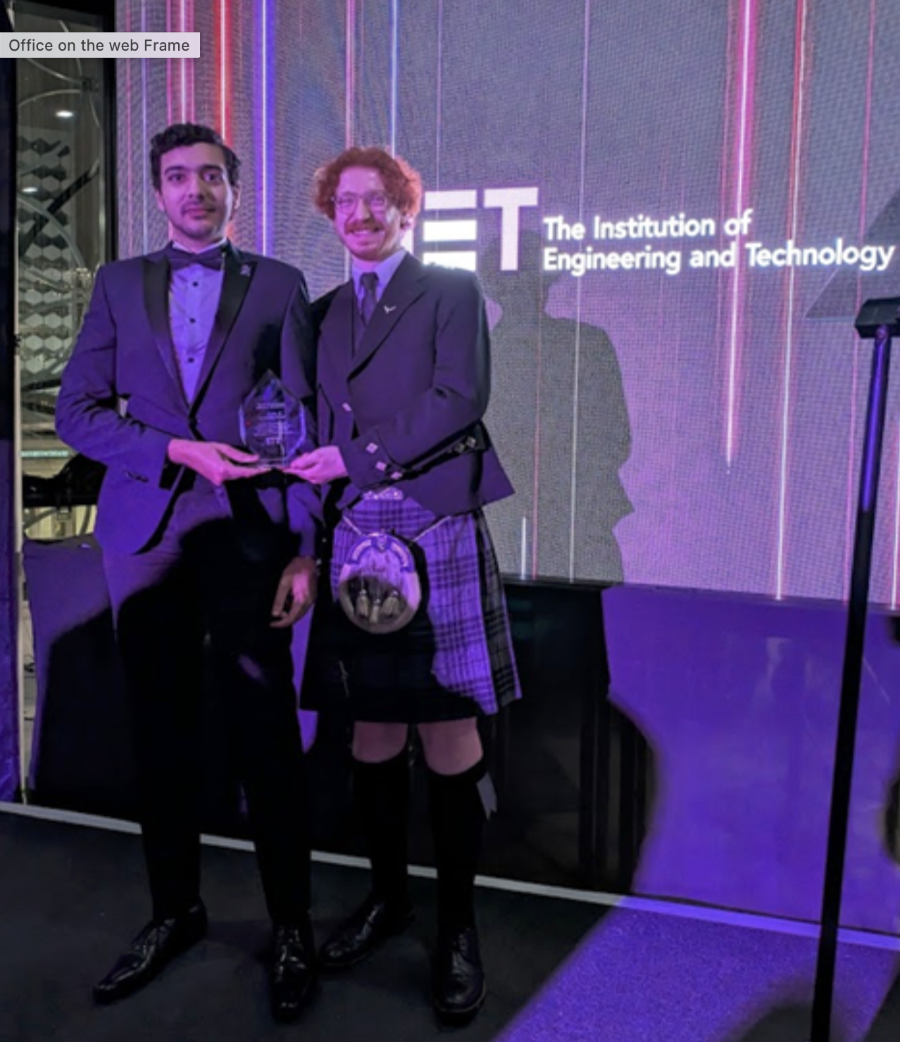 Wireless-powered therapeutics research takes top prize at IET competition
