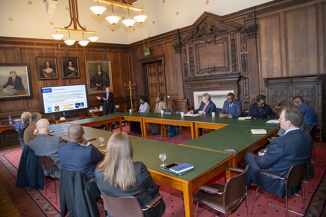 Representatives from Kamuzu University of Health Science Graeme Dey, Scottish Government Minister for Higher and Further Educations (KUHeS) join University of Glasgow senior team and
