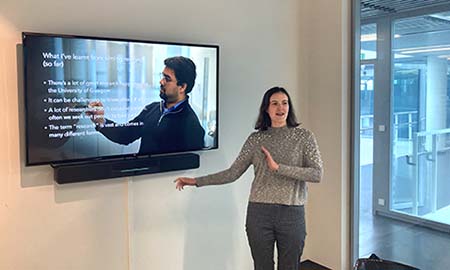 UoFG staff member presenting at Reykjavik University