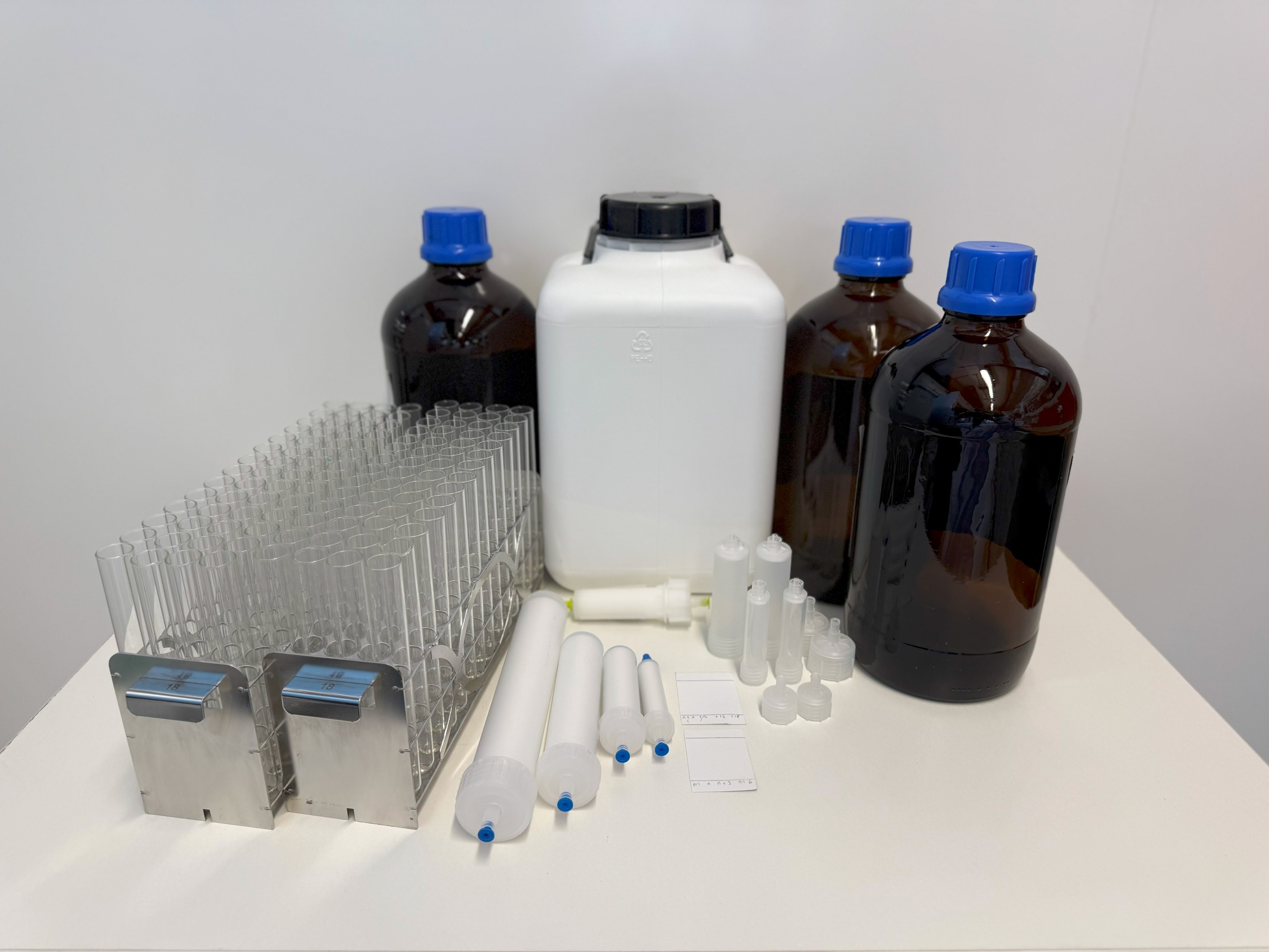 A picture of flash chromatography equipment