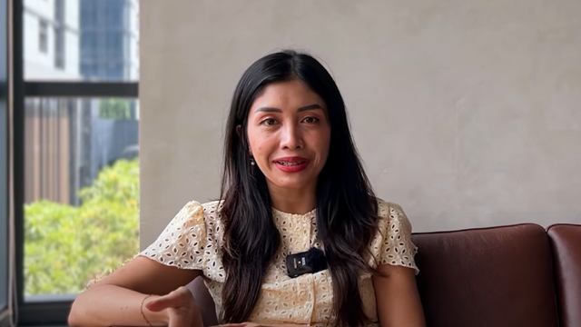 Video of Shinta, alumna of the Adam Smith Business School