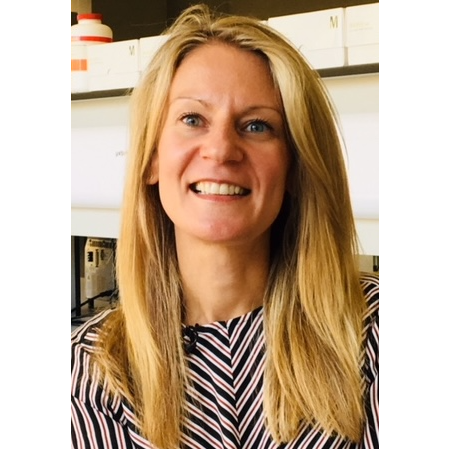 A head and shoulders portrait shot of Dr Eve Smith in the lab