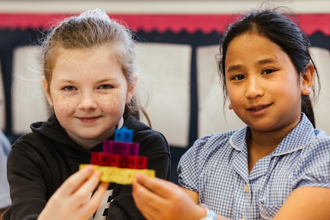 Pupils at Kelvindale Primary School participate in a STEM SPACE lesson