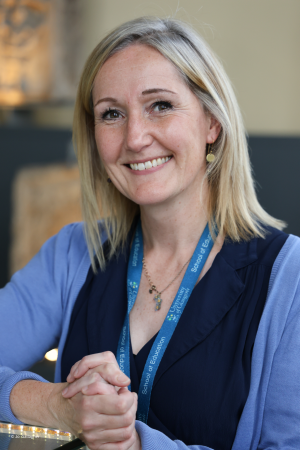 Jen Farrar staff profile pic