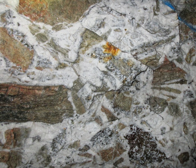 An example of a gold vein in rock (photo credit: Calum Lyell)