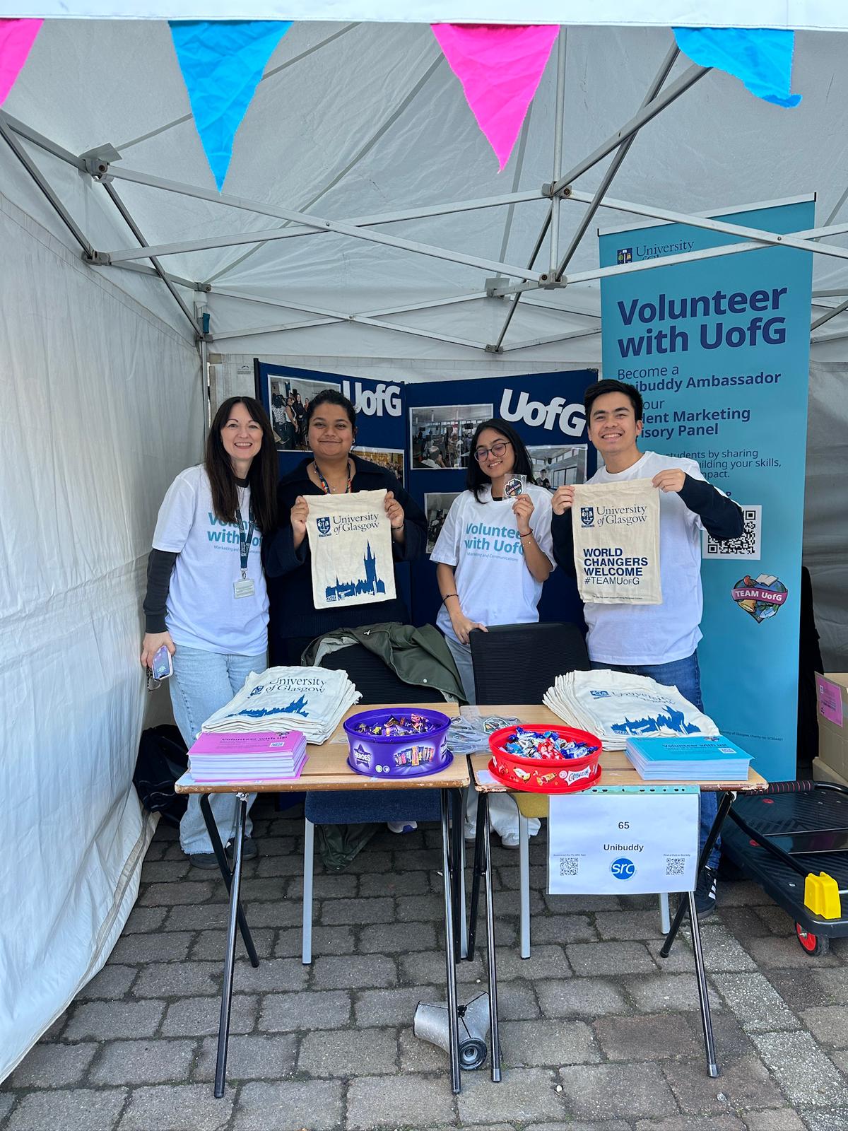 student volunteer stall freshers week