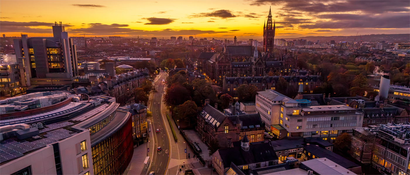 University Avenue looking towards main building