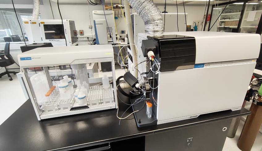 Agilent 7900 mass spectrometer