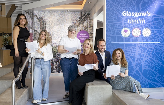 L to R: Emma MacGregor, (Beatson), Laura Nichol, Alison Brown, Lori Delaney, Grant Hart (Beatson) and Gillian Shirreffs at the University of Glasgow’s School of Health & Wellbeing. Credit Martin Shields