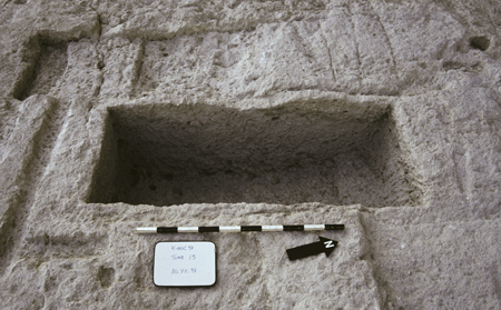 Tomb B15, with headrest at right