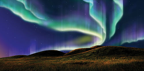Auroras shine light on solar flares