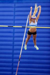 Hannah vaulting