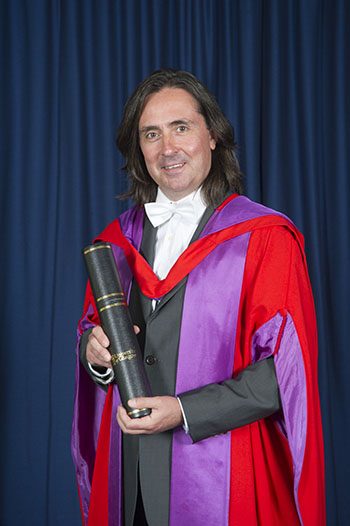 Neil Oliver honorary graduation