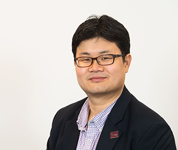 Dr Paul Ahn