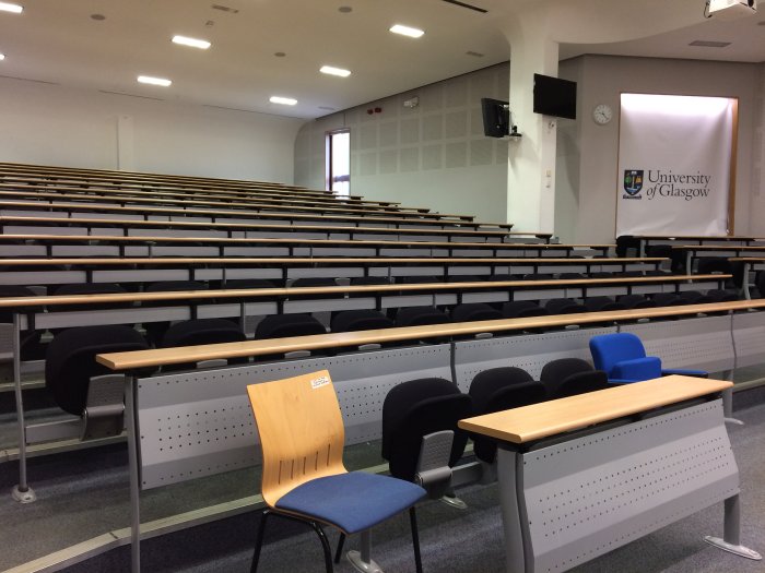 Raked lecture theatre with fixed seating