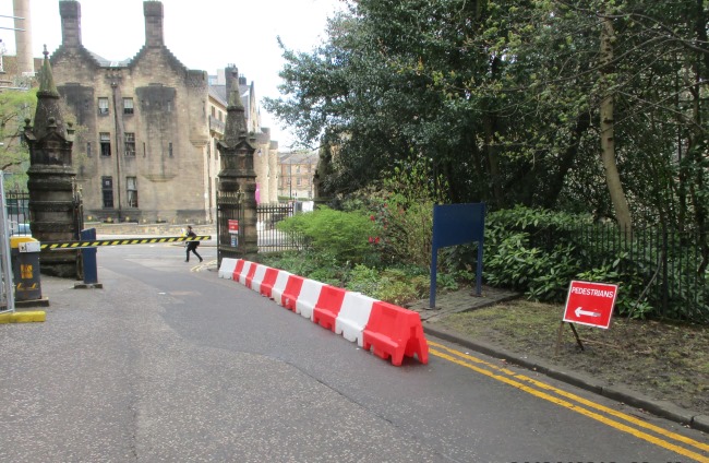 Pearce Lodge pedestrian walkway