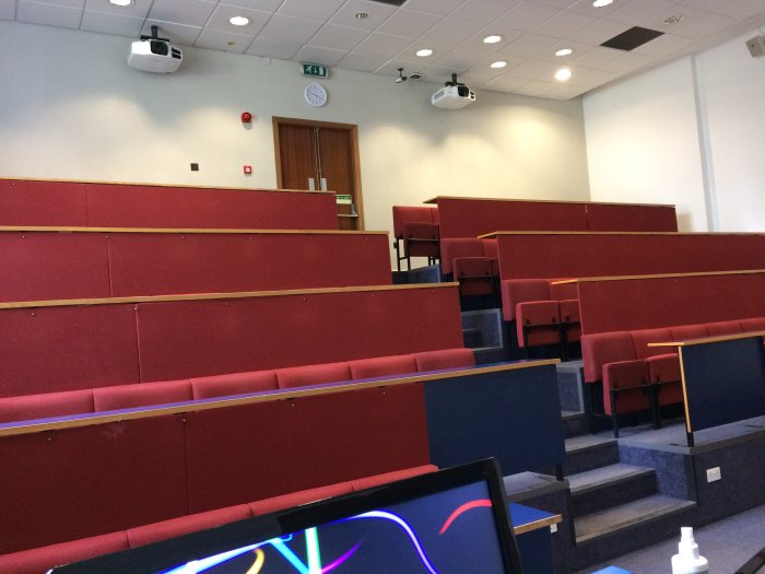 Raked lecture theatre with fixed seating