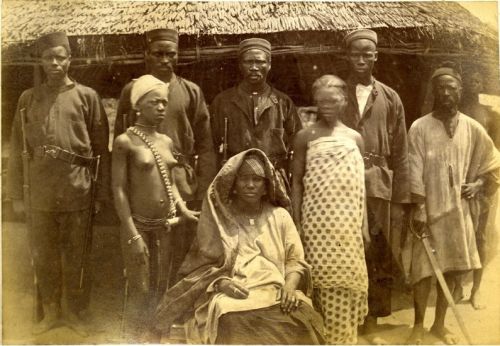 Sierra Leone National Archives which depicts Paramount Chief ‘Mammy’ Yoko with attendants (c. 1900s)