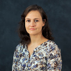 Portrait photo of Dr Christina Lemke