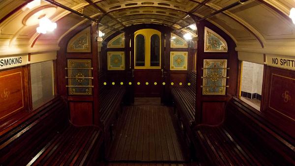 Glasgow_Subway_recreation_at_the_Riverside_Museum