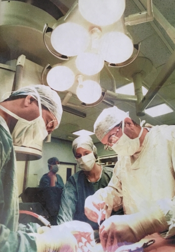 vascular surgery surgeons and nurses in Theatre K Endovascular Suite in Royal Infirmary