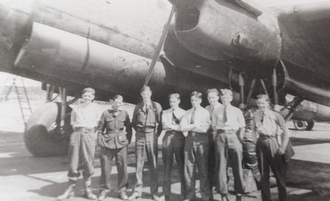 Photo taken by Hugh harvey Mooney of his crew in 1943.

