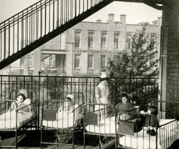 Young patients on balcony at Yorkhill Hospital, Child Health GGHB archives