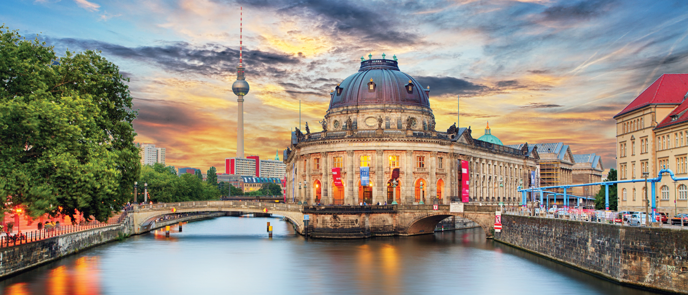 Berlin at sunset (photo: Shutterstock)