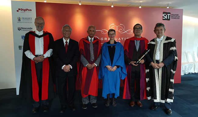 Singapore - hon Degree for Prof Tan 650