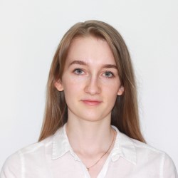 Portrait photo of Olga Yevlashevskaya