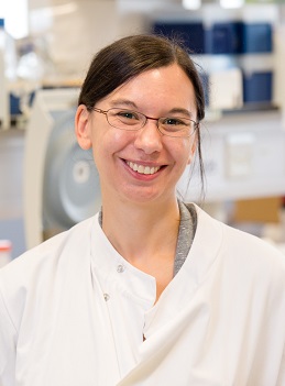 Dr Megan MacLeod in the lab