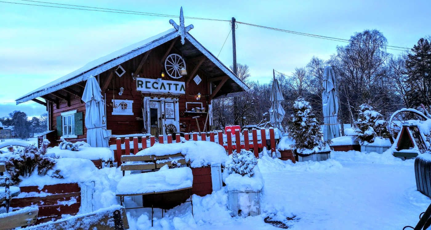 Regatta cafe, a charming little cafe in Helsinki. Photo credit Caelum Davies.
