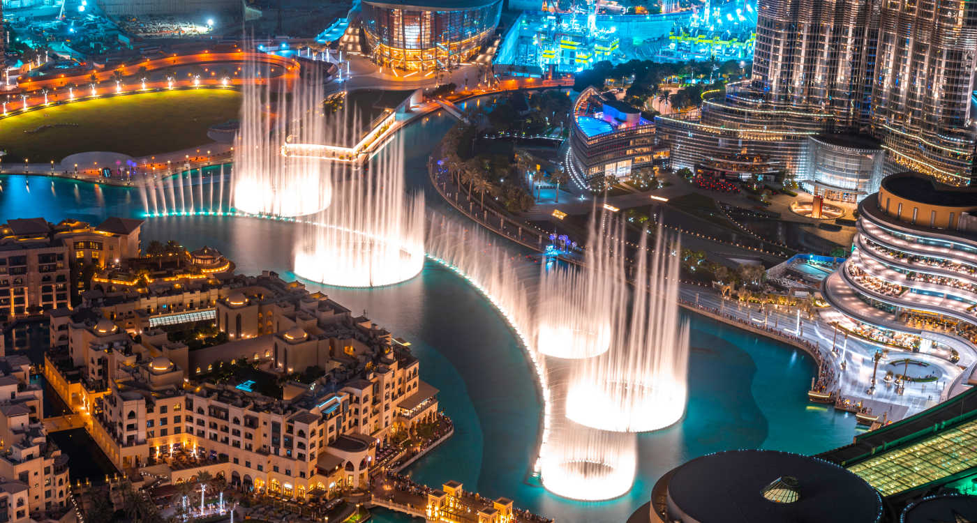Dancing fountain show in Dubai