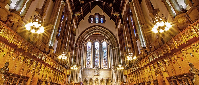 Interioir of University of Glasgow memorical Chapel