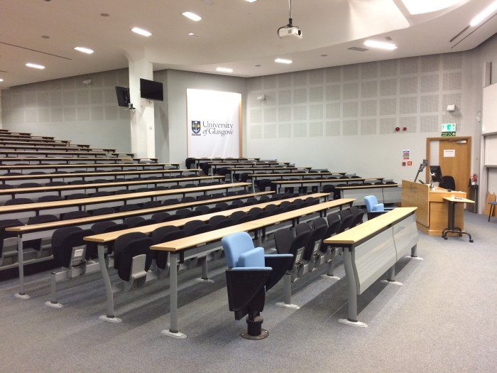 Raked lecture theatre with fixed seating