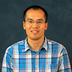A portrait photo of Dr Chong Li