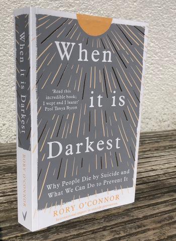 Photo of book cover of When it is darkest by Rory O'Connor