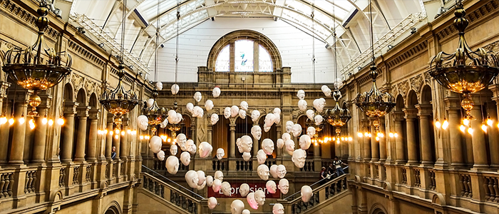 Head display in museum