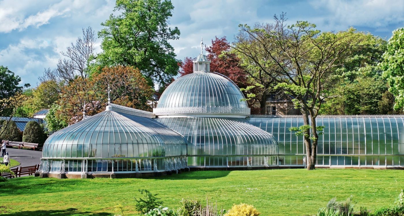 The exterior of Kibble Gardens in Glasgow Botanic Gardens [Photo: Shutterstock]