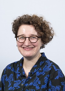 Head and shoulders photo of Nicola Burns