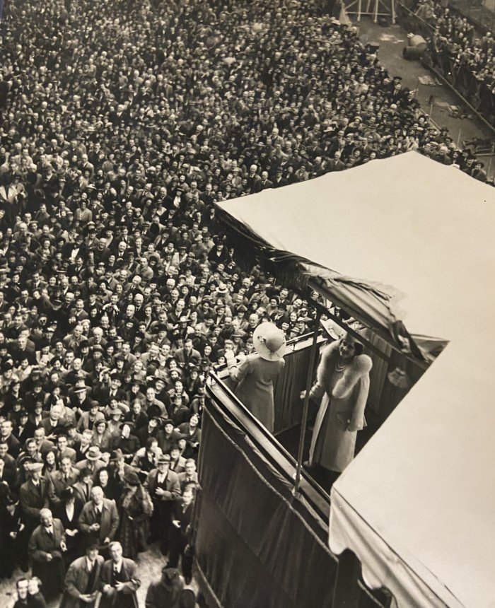 Launch of Queen Elizabeth 1938. Overlooking Crowd