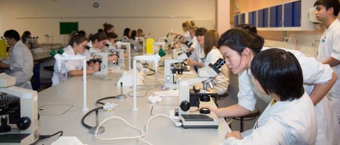 Inspire students in a lab