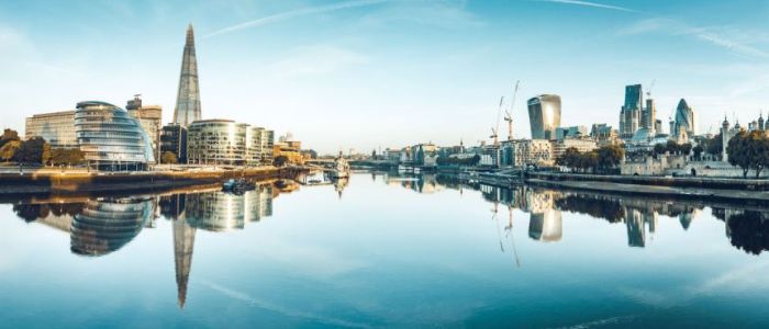 Skyline of Thames river and buildings