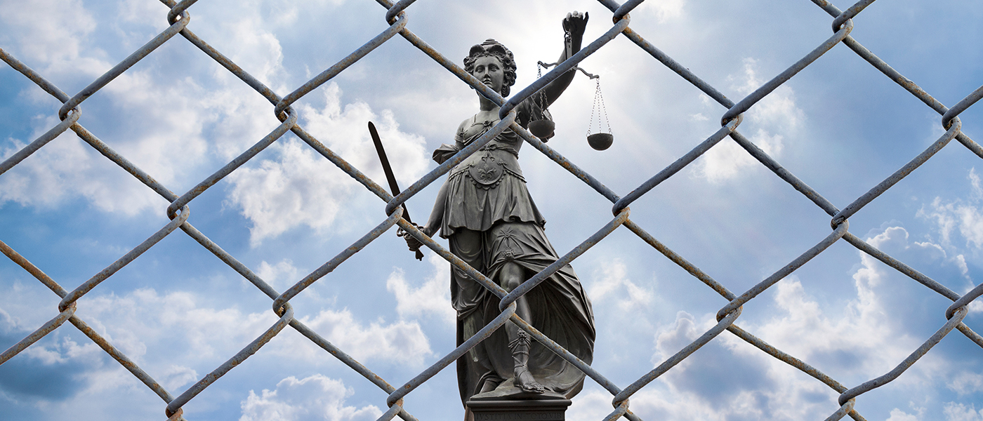 Statue holding scales of justice